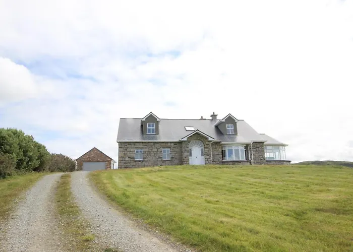 Jackie's Semesterbostad Claddaghduff